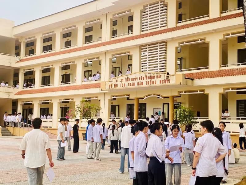 Phú Thọ chốt lộ trình hoàn thành sắp xếp các trường học công lập